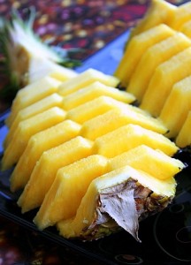 Как правильно резать ананас