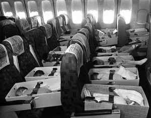 Дети в самолёте