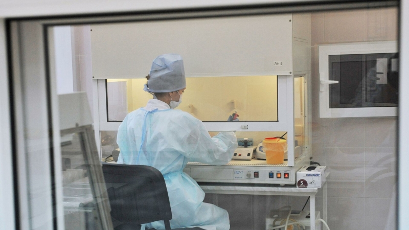 Китай предложил России участвовать в испытаниях вакцины от ВИЧ