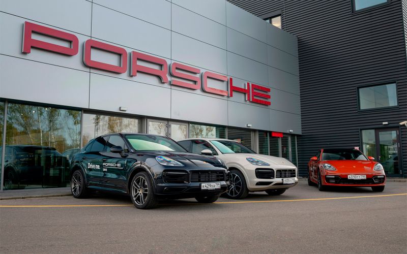 
            Глава Porsche в России: «Клиенты расхватали все, что было»
        