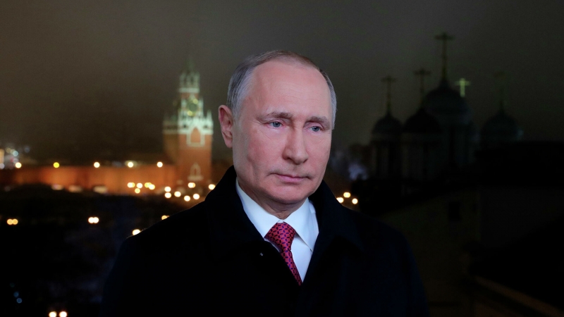 Путин выступил с самым продолжительным новогодним обращением