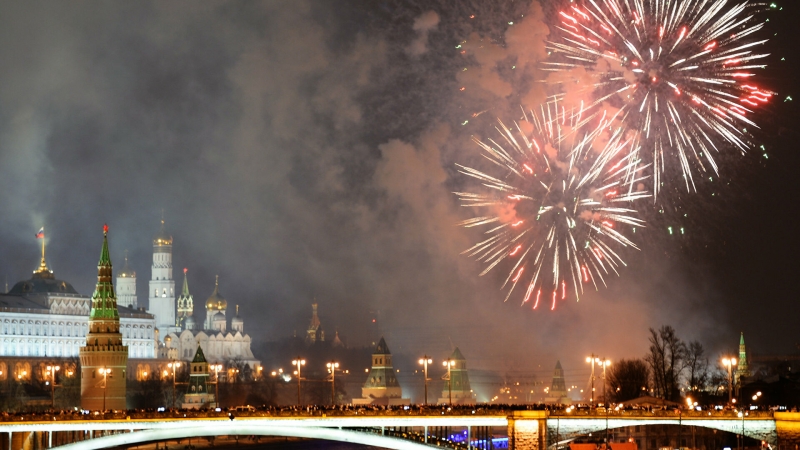 Стало известно, где в Москве запустят фейерверки в новогоднюю ночь