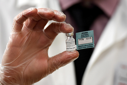 В США выявили еще один случай сильной аллергии на вакцину Pfizer