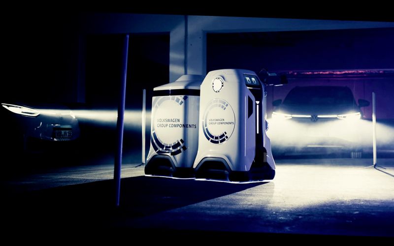 
            Volkswagen показал на видео роботов для зарядки электрокаров
        