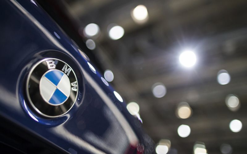 
            BMW отзывает более 21 тысячи машин в России
        