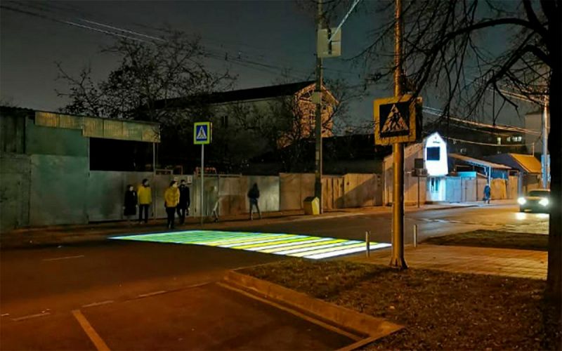 
            ГИБДД начала тестировать проекционные пешеходные переходы
        