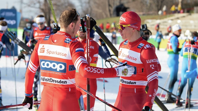 Ретивых и Большунов стали вторым и третьим в спринте на "Тур де Ски"