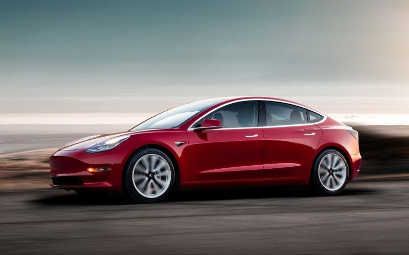 
            Tesla снова обновила свой самый доступный электрокар
        