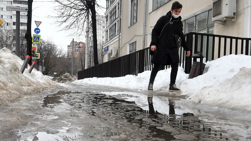 В Москве в воскресенье ожидаются мокрый снег и гололедица