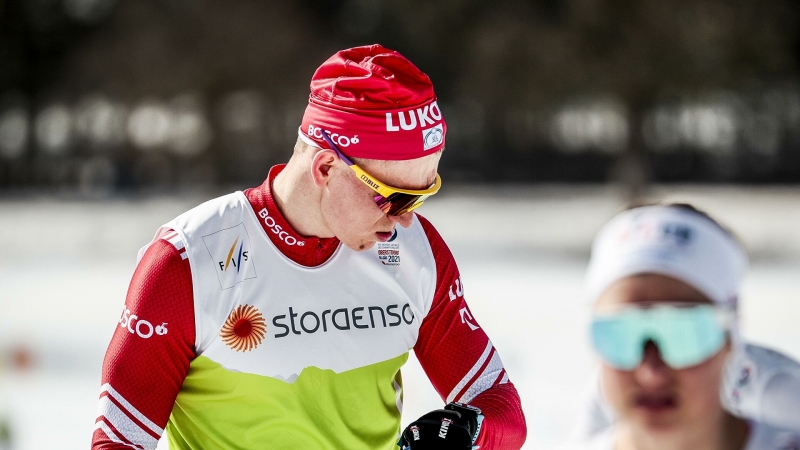 Все российские лыжники пробились в четвертьфинал спринта на ЧМ в Германии