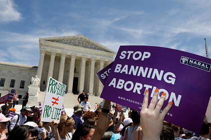 Губернатор Арканзаса запретил аборты при изнасиловании и инцесте