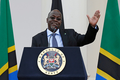 Призывавший лечиться молитвами президент Танзании заразился COVID-19