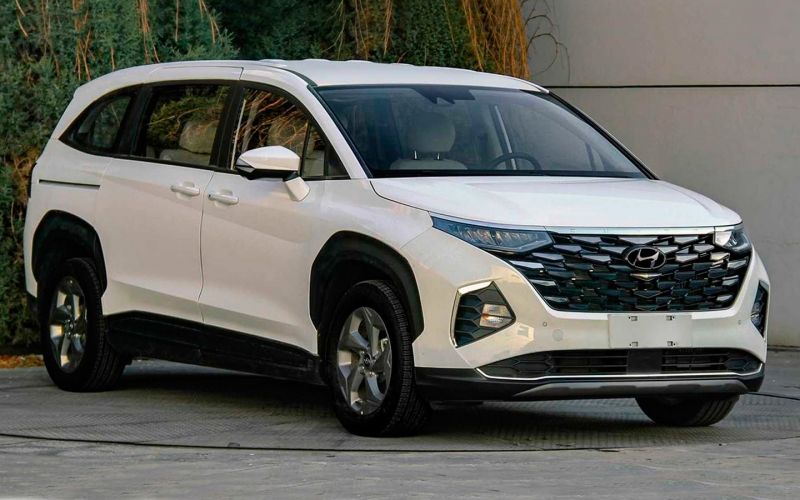
            Hyundai выпустил минивэн с внешностью нового Tucson
        