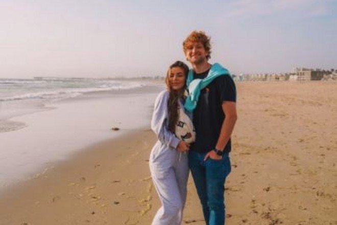 Украинский блогер похвасталась новым парнем после похорон мужа с COVID