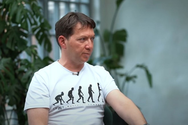 «До смешного мало»: комментатор Черданцев о зарплате в 800 тысяч рублей