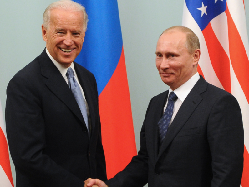 Путин общается с Джо Байденом? Какими словами поздравил с победой.