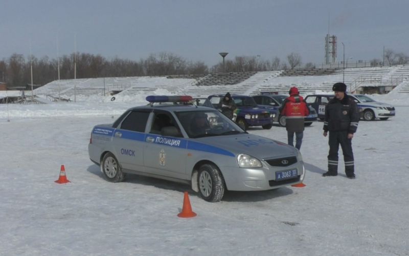 
            ГИБДД устроила среди инспекторов соревнование по автомногоборью
        
