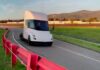 Tesla показала электрический грузовик на видео