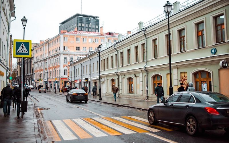 
            ГИБДД Москвы поддержала введение ограничения 30 км/ч на некоторых улицах
        