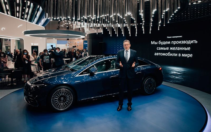 
            Глава Mercedes-Benz в России: «Будем действовать как бренд класса люкс»
        