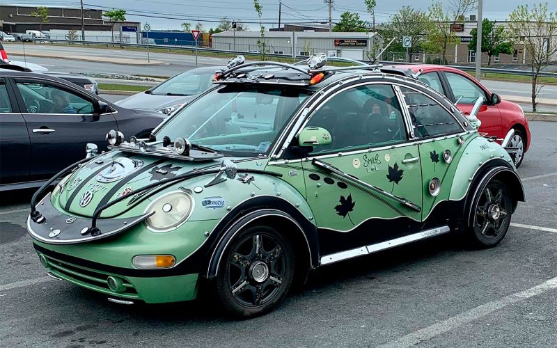 
            В Канаде нашли Volkswagen Beetle в стиле «Безумного Макса».Фото
        
