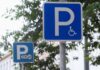 Власти перечислили условия парковки на местах для инвалидов