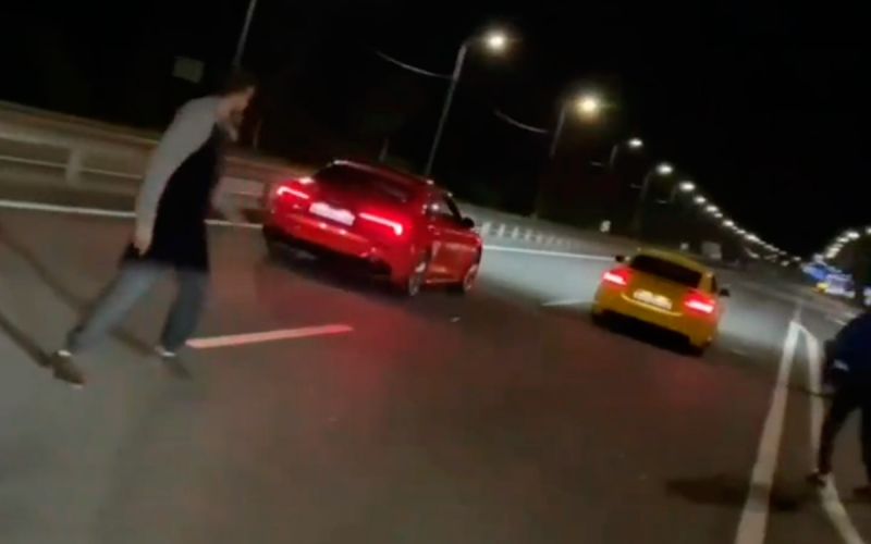 
            ГИБДД нашла и оштрафовала участников нелегальных гонок с помощью соцсетей
        