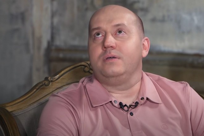 Сергей Бурунов рассказал, как в театре его заставляли играть какающую птицу - NEWS.ru - 07.07.21