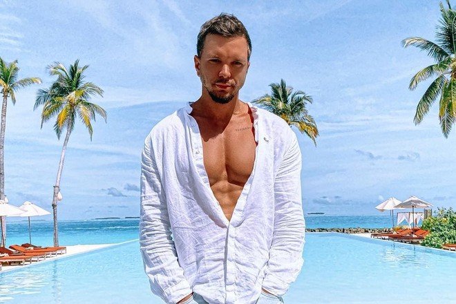 Звезда «Дома-2» посадил 8-летнего сына за руль и катался по Москве - NEWS.ru — 23.07.21