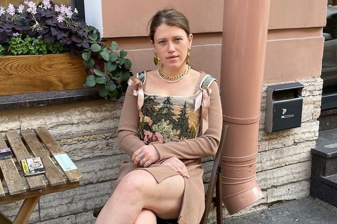 Звезда сериала «Чики» Варвара Шмыкова объявила о разводе с мужем - NEWS.ru - 12.07.21