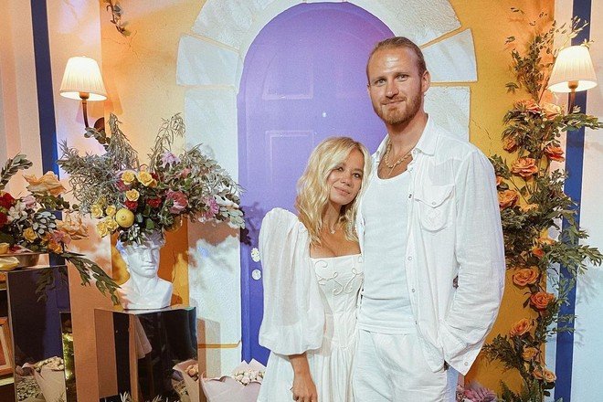 Хоккеист Телегин женился на дочери миллионера - NEWS.ru — 29.08.21
