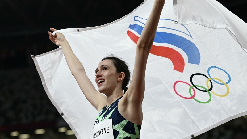 Истории и драмы: как российские спортсмены выступили на Олимпиаде в Токио