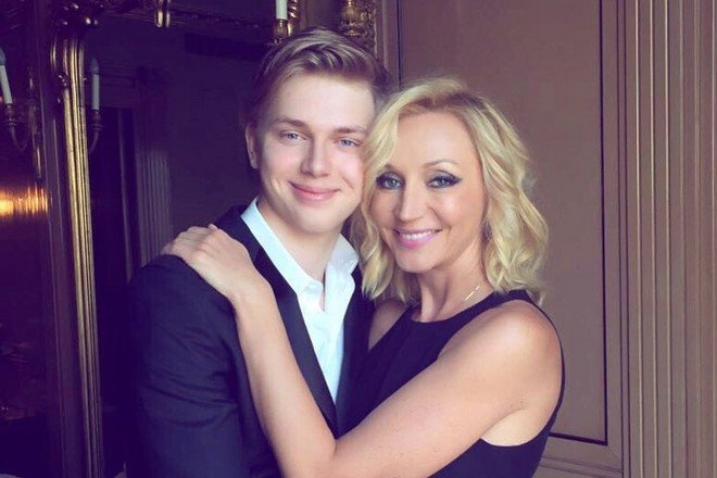 Младший внук Пугачёвой показал новую подружку - NEWS.ru — 12.09.21