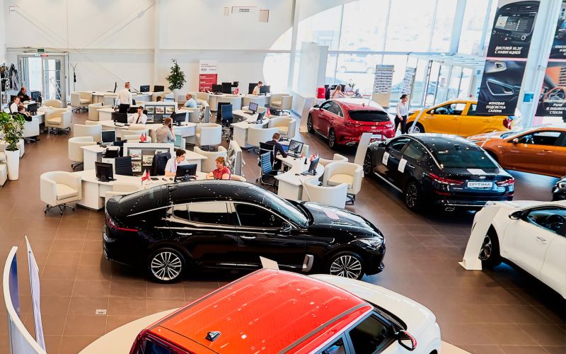 Когда машины в России подешевеют? Эксперт все объяснил