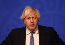 Борис Джонсон предупредил соотечественников о лавинообразном наступлении «омикрона»