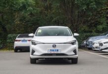 Changan Eado EV 2022 добрался до официальных дилеров