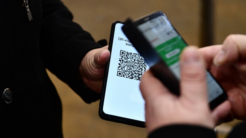 Закон о QR-кодах не коснется детей, заявила Голикова