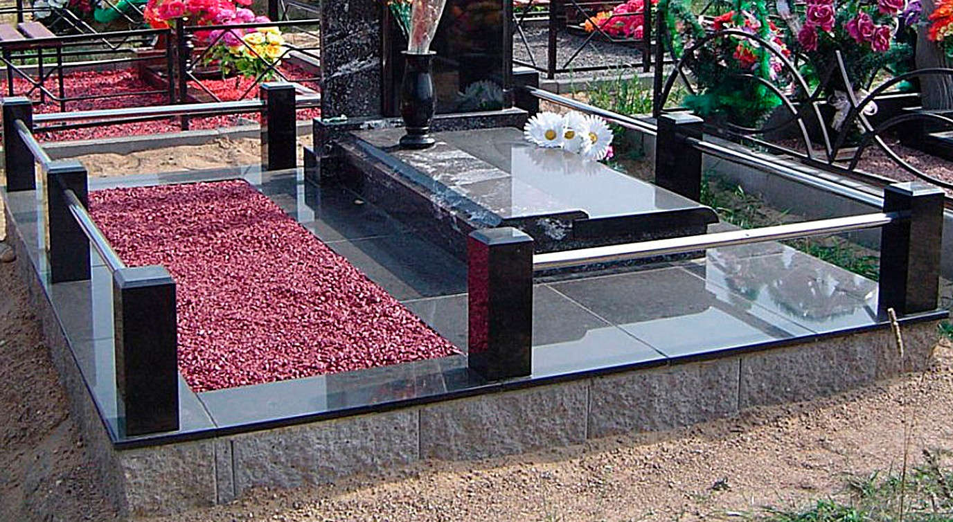 Облагораживание могилы на кладбище плиткой фото