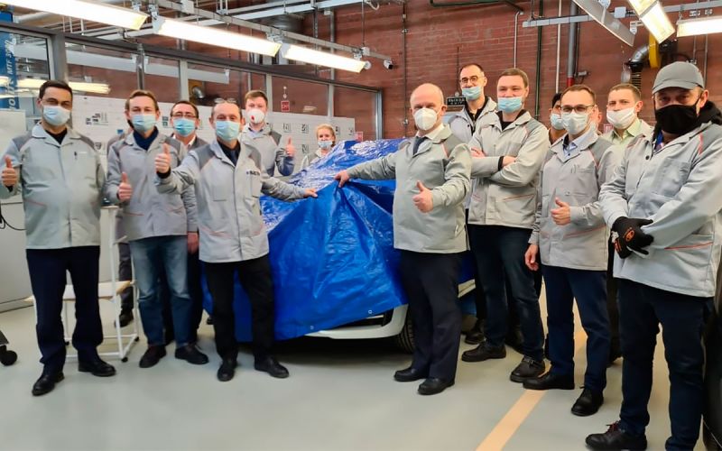 
            АвтоВАЗ анонсировал новую модель Lada. Первые подробности
        