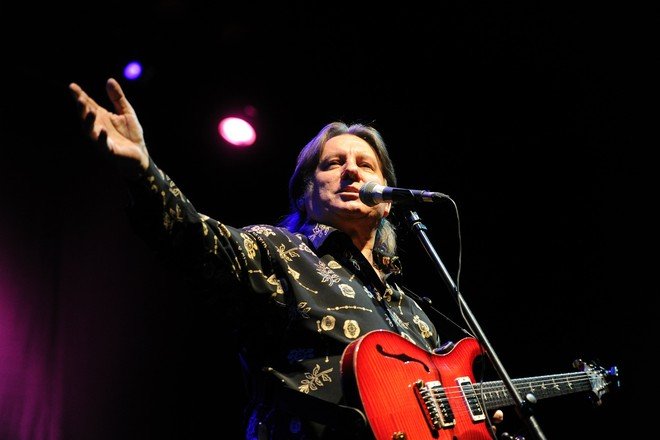 Лоза рассудил заочный конфликт Пугачёвой и священника Ткачёва - NEWS.ru — 10.03.22