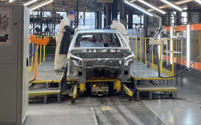 
            Renault передает свою долю «АвтоВАЗа»: подробности судьбоносного решения
        