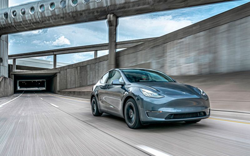 
            В России продажи электрокаров выросли на 65%. Топ-5 самых популярных авто
        