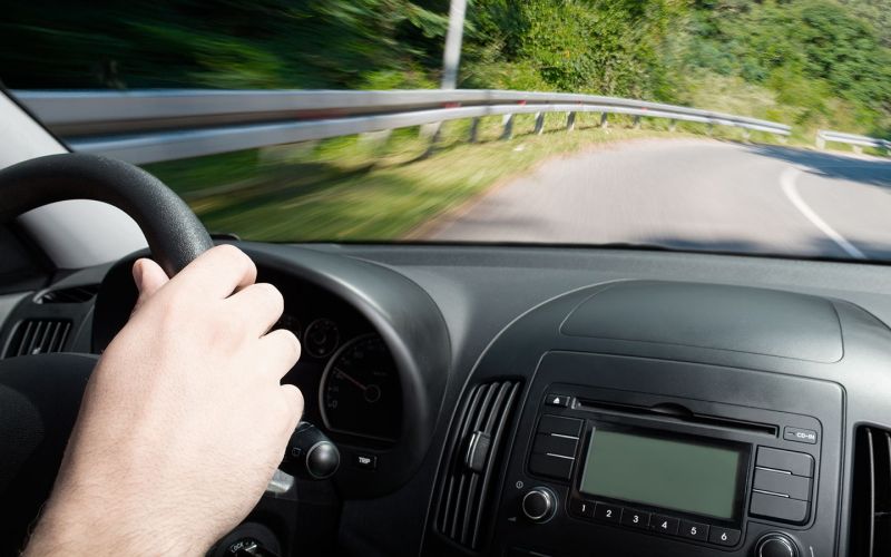 
            Что будет за выезд на встречку: в ГИБДД рассказали о наказании
        