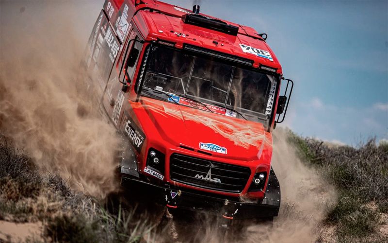 
            Ралли «Шелковый путь-2022»: что скрыто от зрителей
        