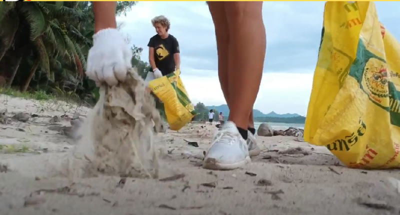Туристы расстроены: пляжи Пхукета завалило мусором