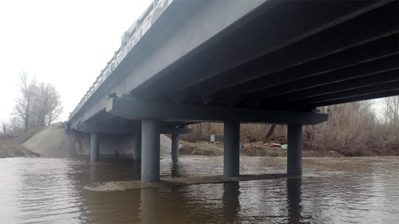 Мост через реку Куруил реконструировали в Оренбуржье