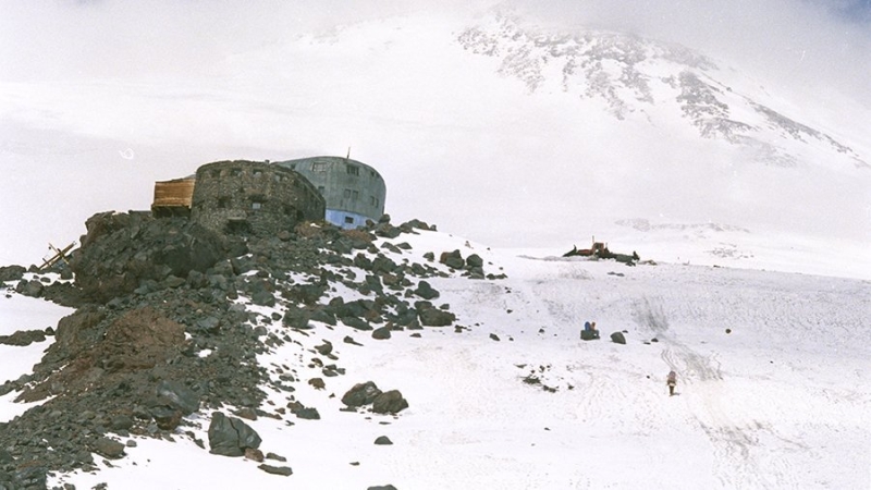 На Эльбрусе восстановят самую высокогорную гостиницу СССР «Приют 11»