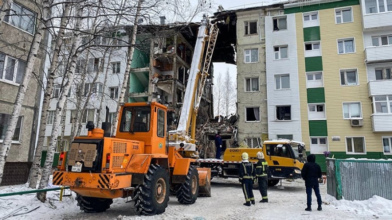 Обследование поврежденного при взрыве газа дома началось в Нижневартовске