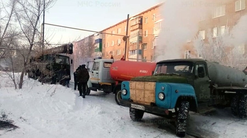Почти 2 тыс. человек остались без отопления из-за аварии в Медногорске