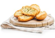 Масленка и тостер: как использовать зачерствевший хлеб